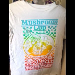Mario kart Graphic T-shirt